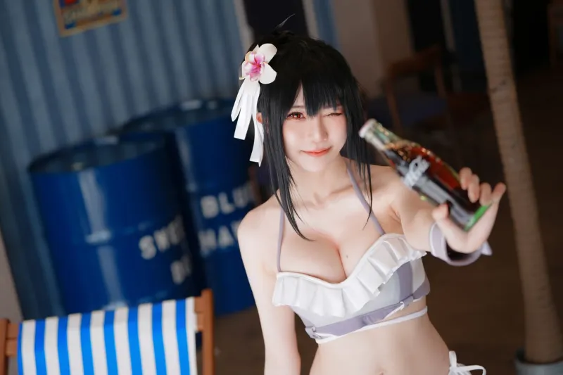 Tifa Bikini cosplay - Sally Duo La Xue