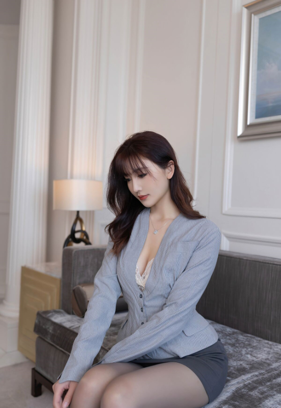 Bộ ảnh ma nữ trong khách sạn - Lu Xuan Xuan
