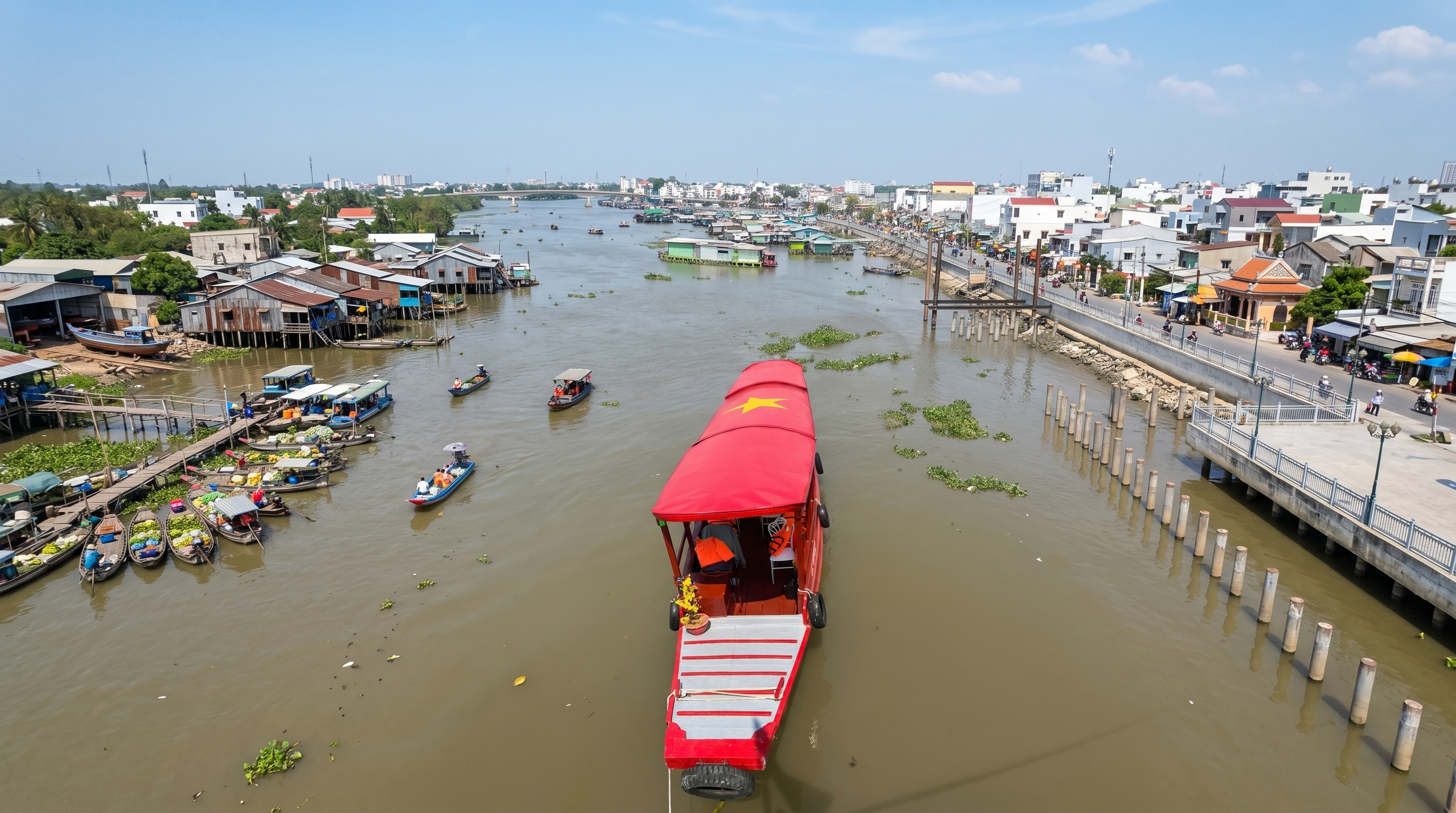Tàu Đại Việt Tourist 1
